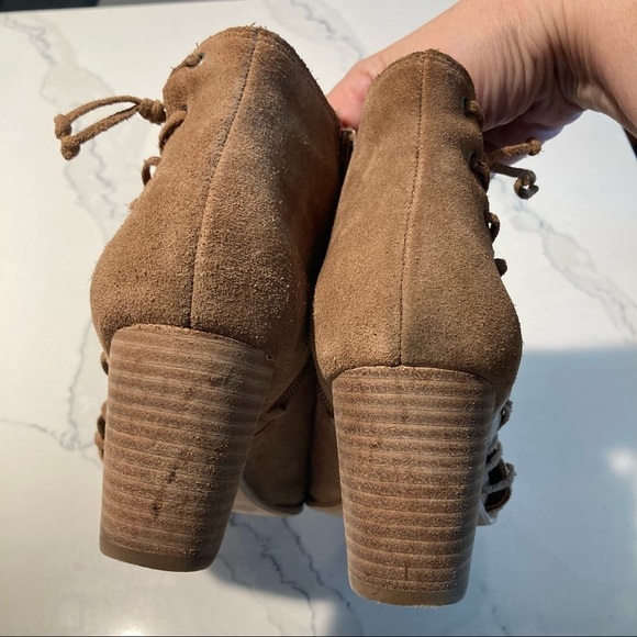 LUCKY BRAND Sz 8 Hartlee Peep Toe Side Lace Up Suede  Booties - Picture 7 of 11